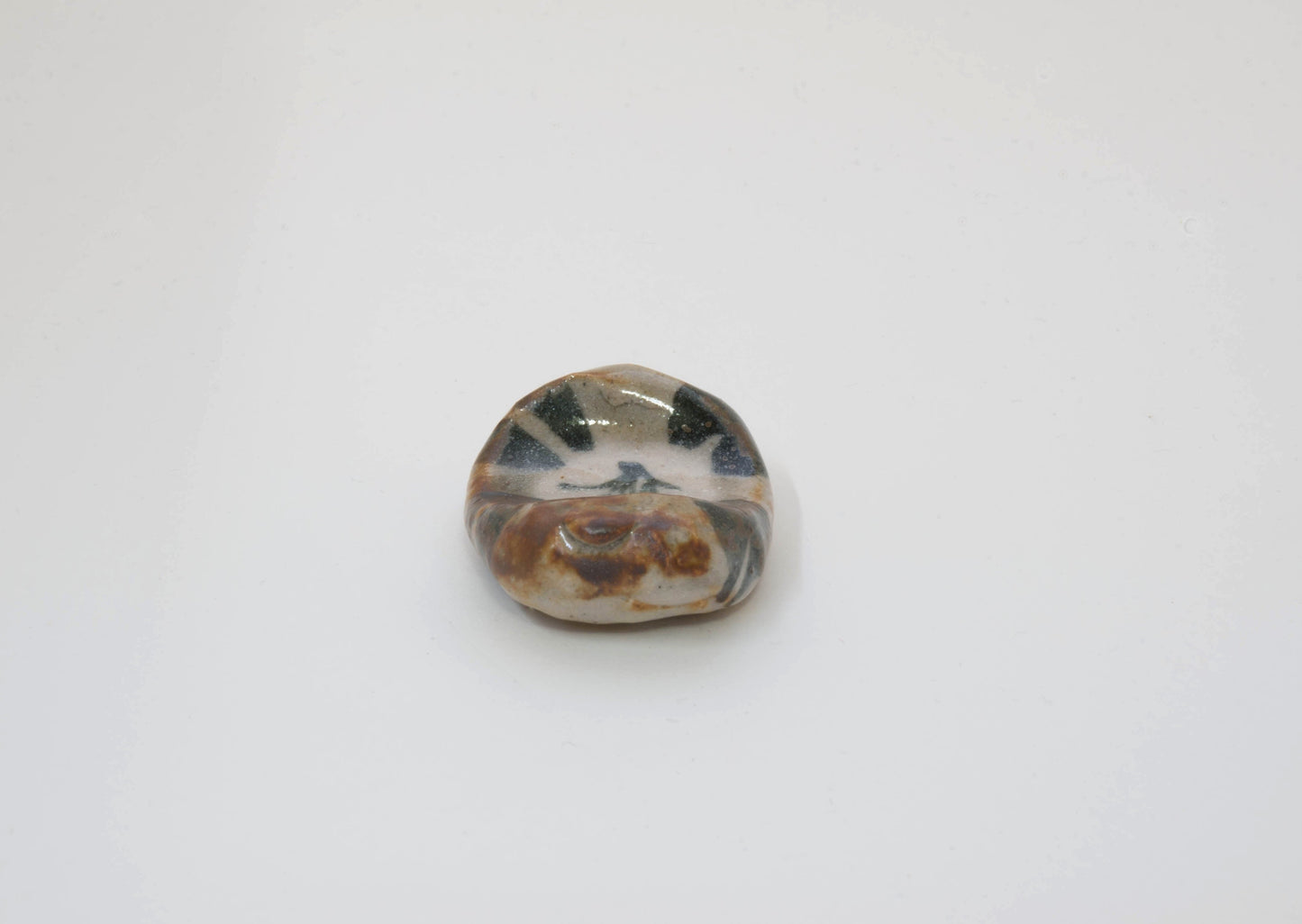 Earthenware Chopstick Rest with Hand-Drawn Camellia by Kazuji Sato ★FREE SHIPPING