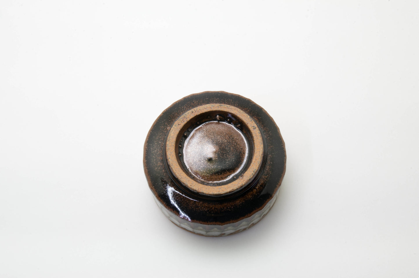 Small Earthenware Jar with a Lid by Toshihiko-gama