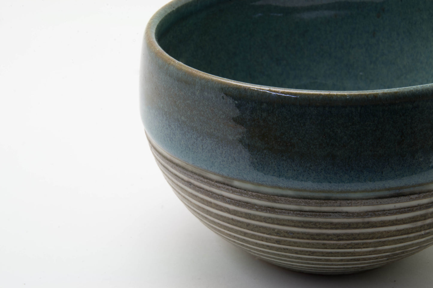 Earthenware Soup Bowl by Shotoen