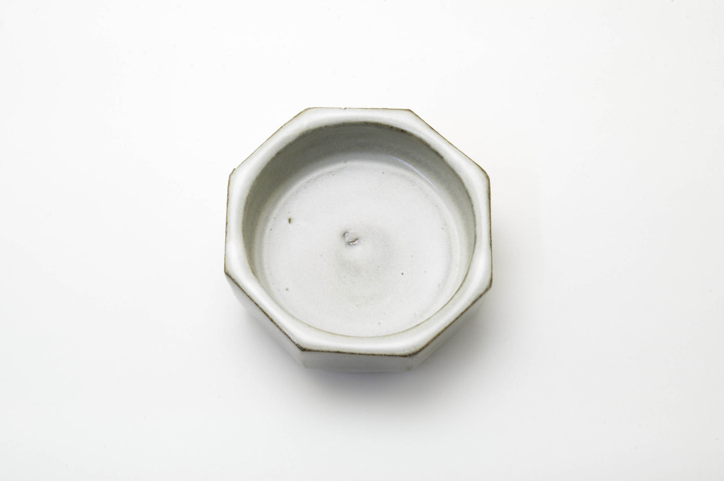 Small Deep Dish Earthenware by Toshihiko-gama