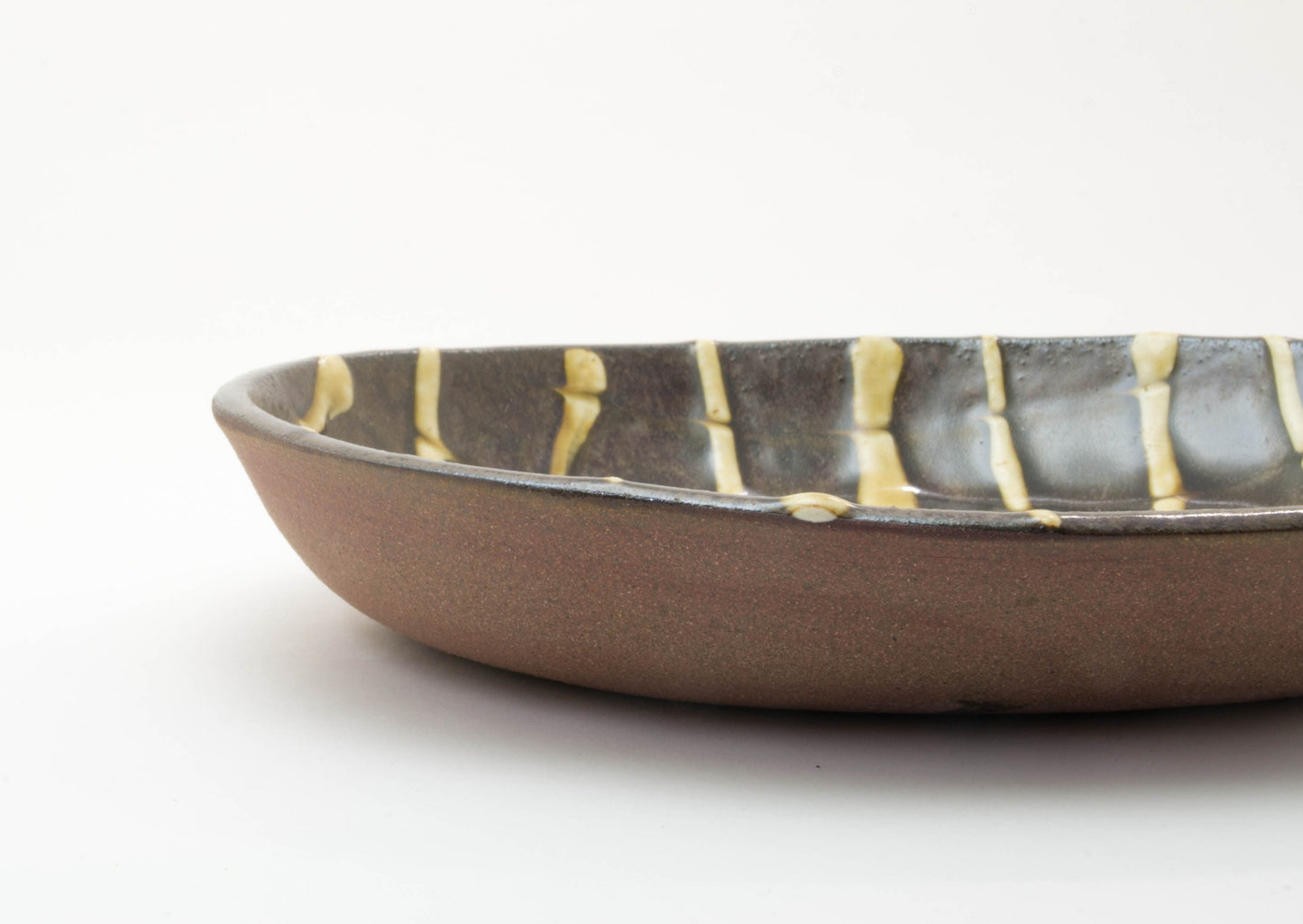 Oval Earthenware Plate by Tanso Gama