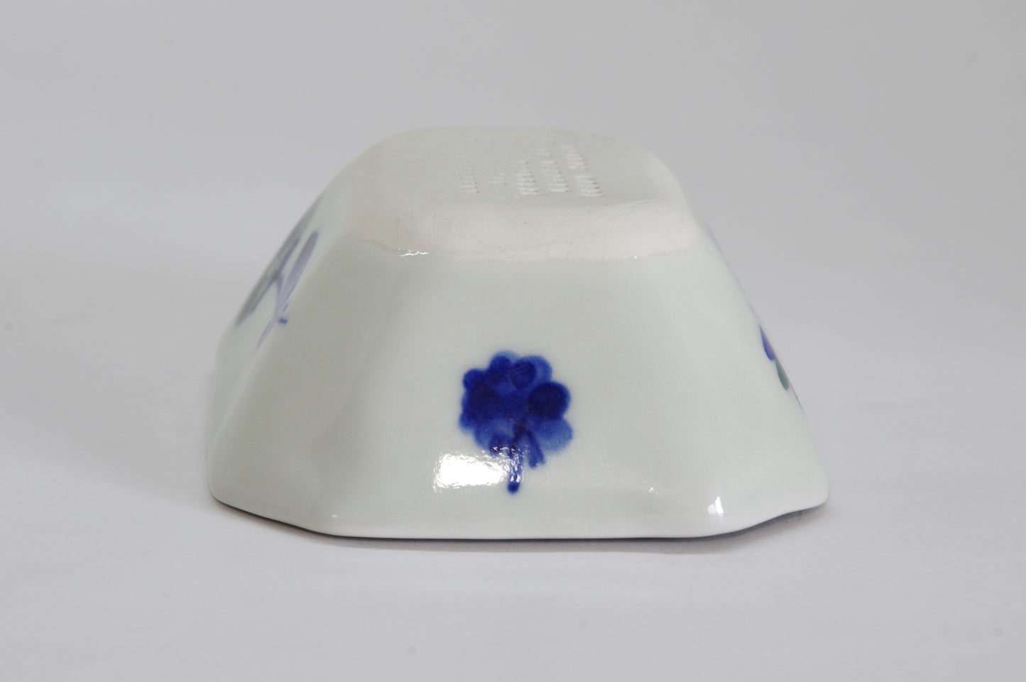 Small Rectangle Semi-Porcelain Deep Dish with Hand-Drawn Flower by Shiho Tanaka