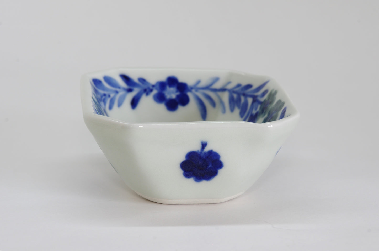 Small Rectangle Semi-Porcelain Deep Dish with Hand-Drawn Flower by Shiho Tanaka