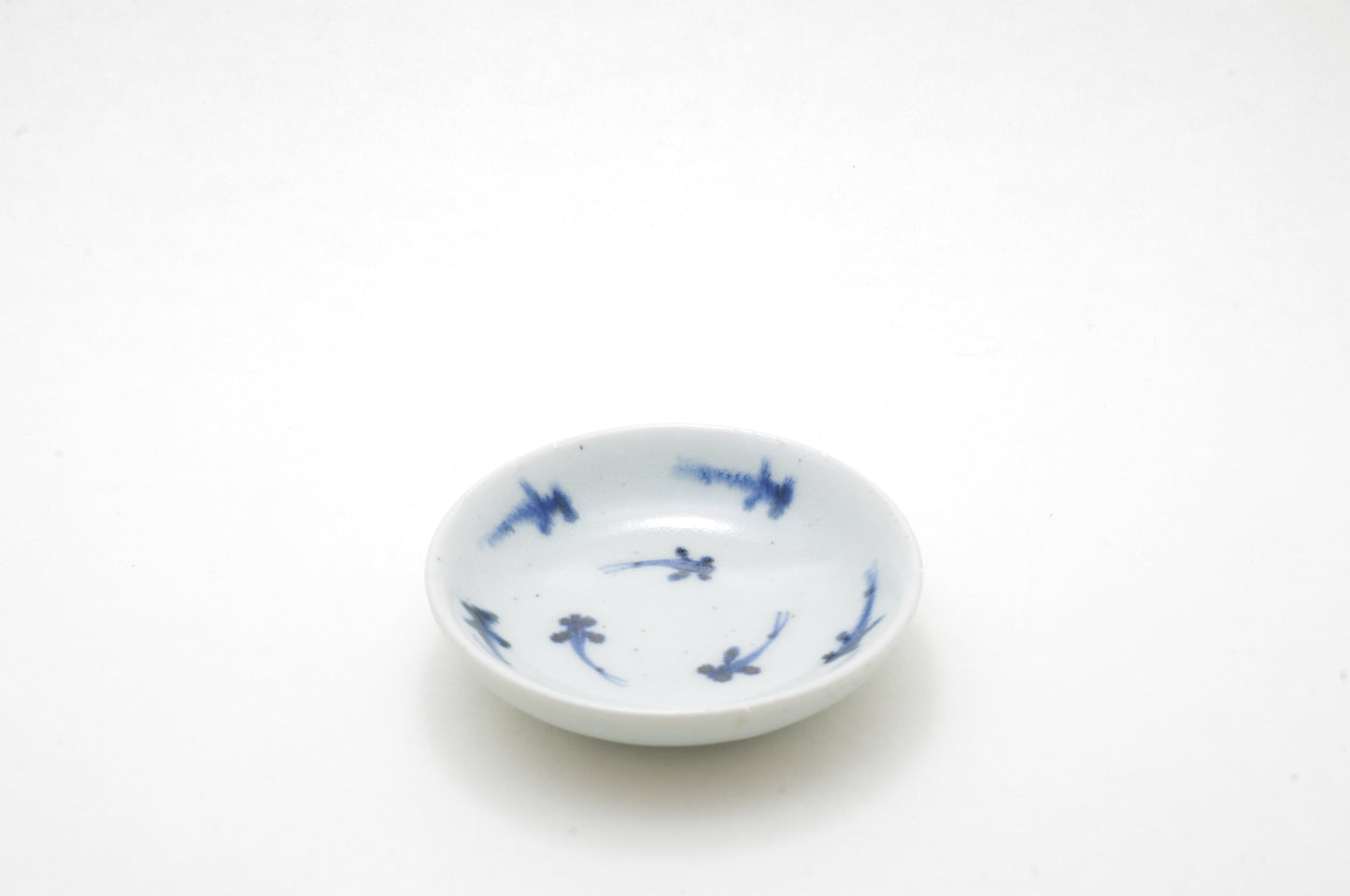 [set] Porcelain of Sake Cup and Plate by Nakata-gama