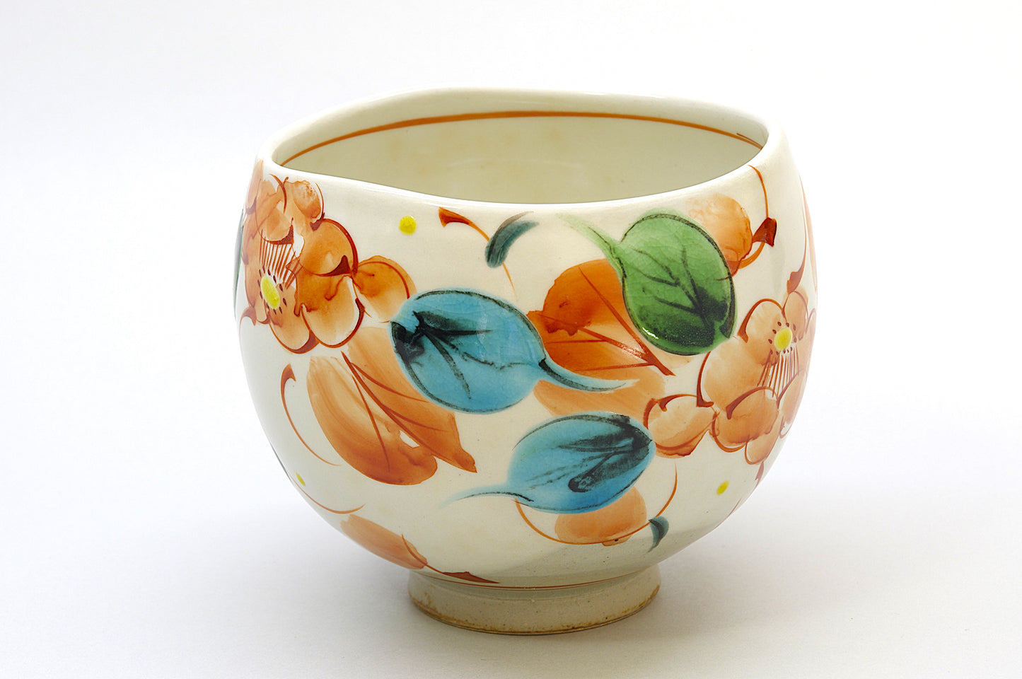 Earthenware Teacup in Kutani Ware, Ippuku Wan