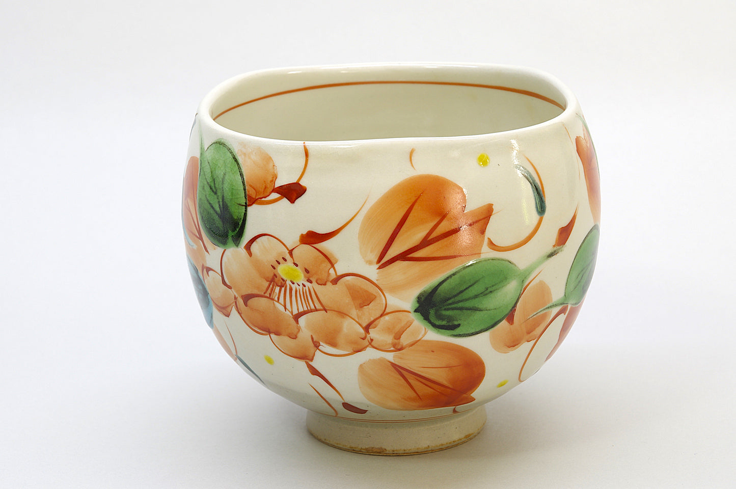 Earthenware Teacup in Kutani Ware, Ippuku Wan
