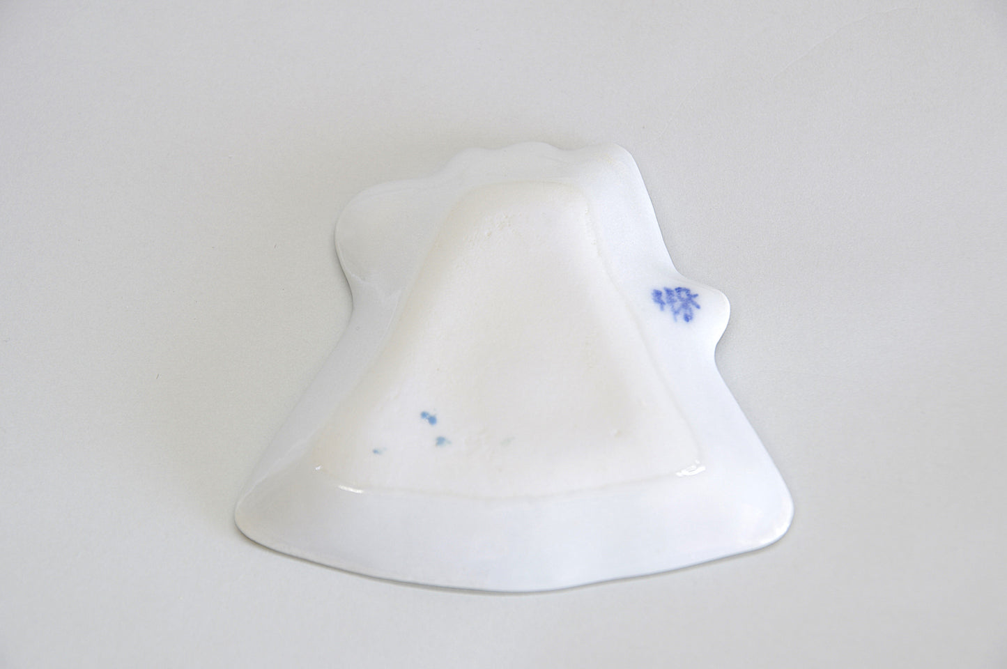 Stoneware Fuji Kutani Sauce Plate [Mamezara]