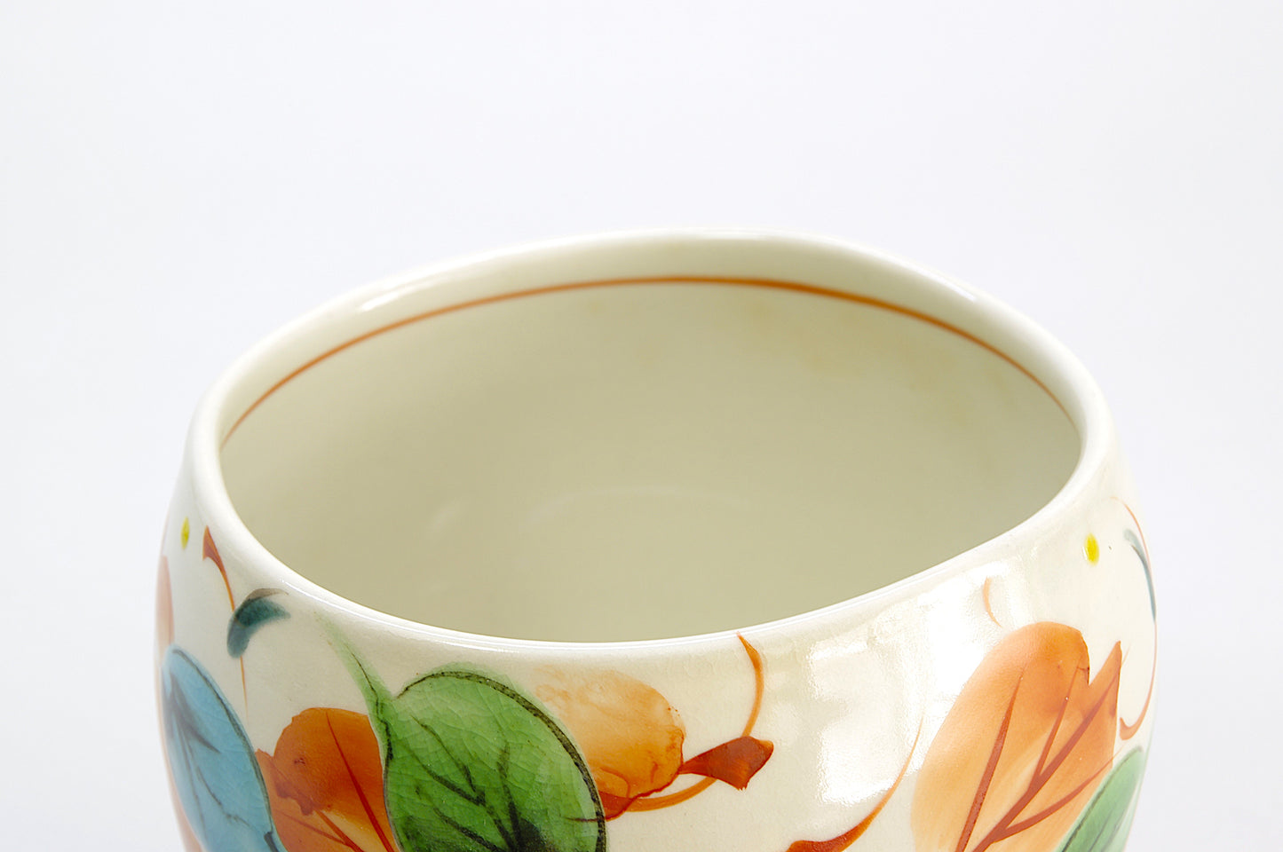 Earthenware Teacup in Kutani Ware, Ippuku Wan