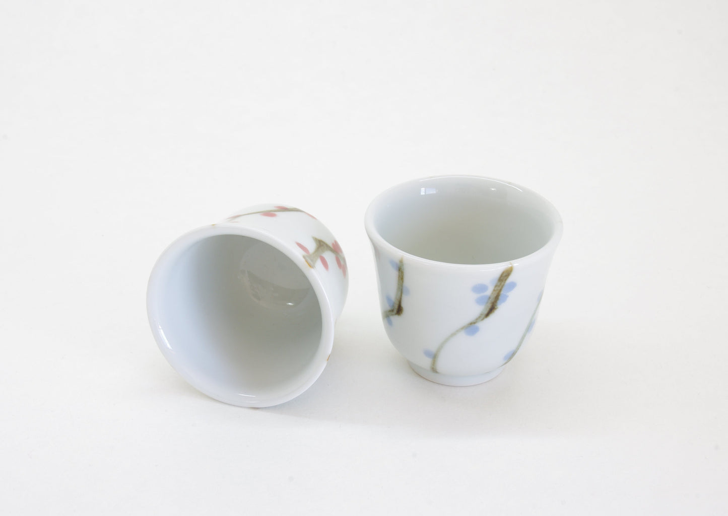 Porcelain Sake Cup with Hand-Drawn Plum Flower Drawn by Senzan-gama