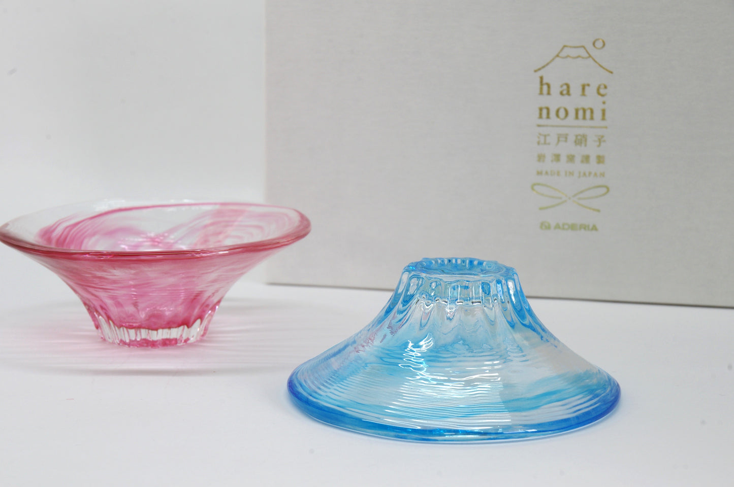 Glass Mt. Fuji Motif Sake Cup in Two Colors by Ishizuka-glass