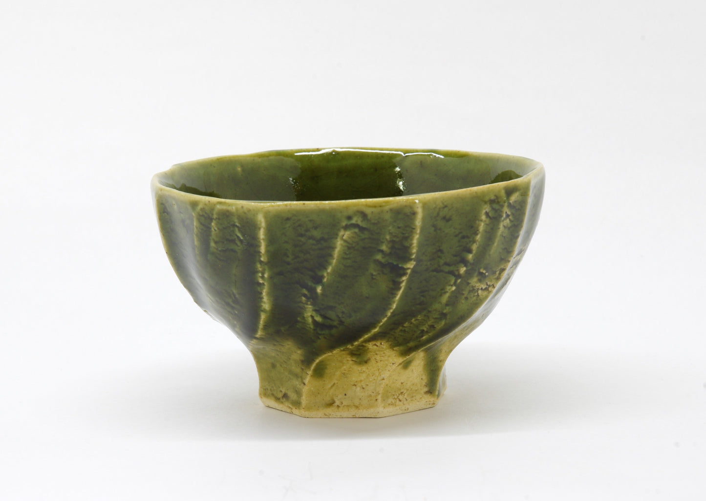 Earthenware Rice Bowl in Two Colors by Nobuya Yoshioka