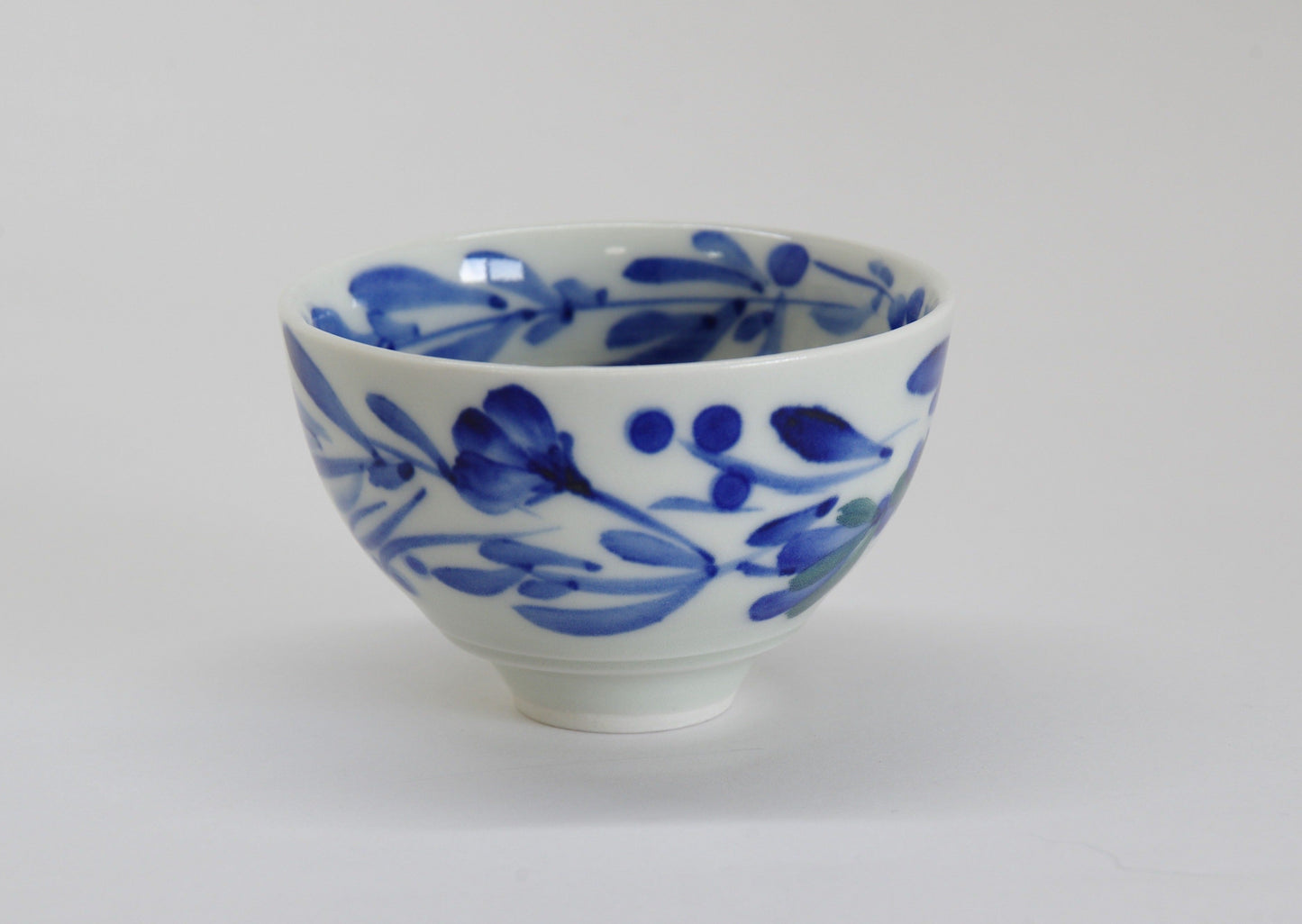 Glossy Semi-Porcelain Sake Cup with Hand-Drawn Flower by Shiho Tanaka