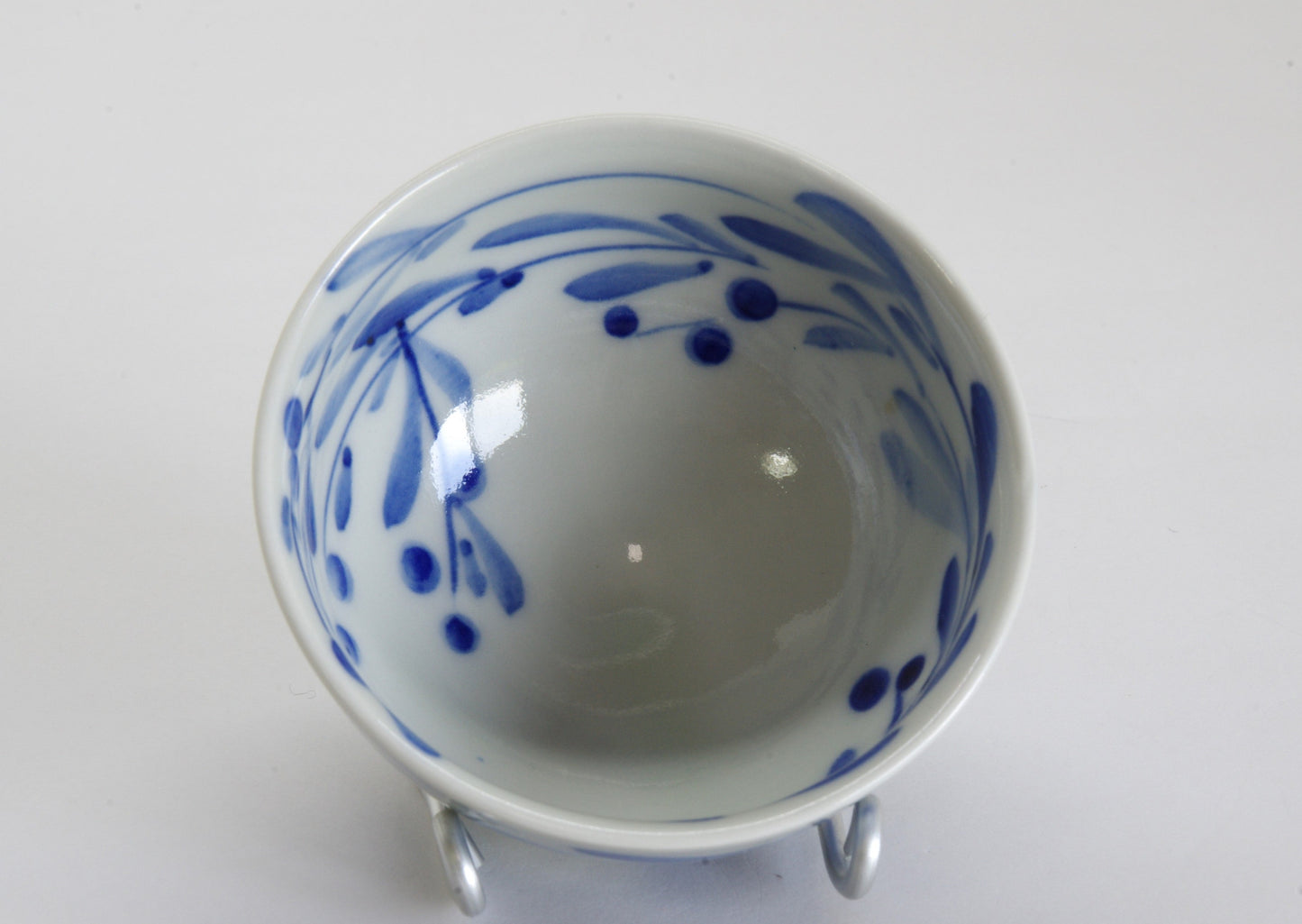 Glossy Semi-Porcelain Sake Cup with Hand-Drawn Flower by Shiho Tanaka