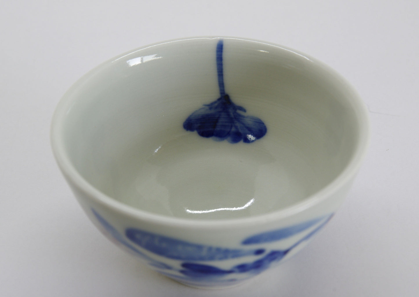 Glossy Semi-Porcelain Sake Cup with Hand-Drawn Flower by Shiho Tanaka