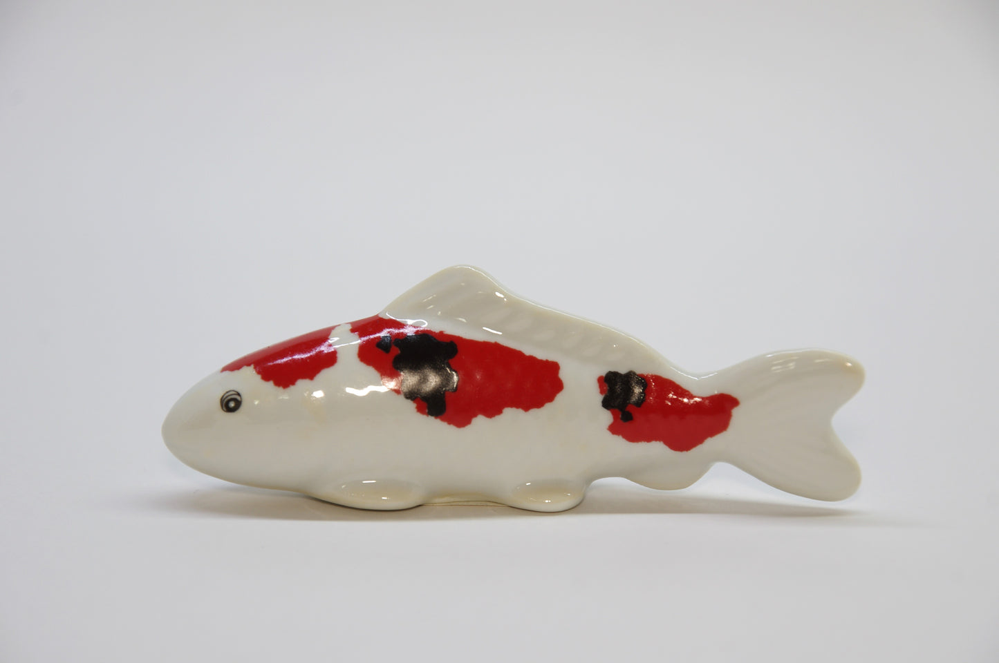 Porcelain of Carp Ornaments in Two Sizes